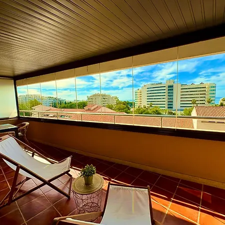 Golden Mile Sea View Apartment